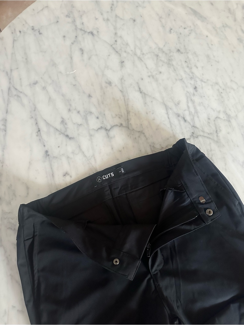 Cuts pants - Picture 4 of 6